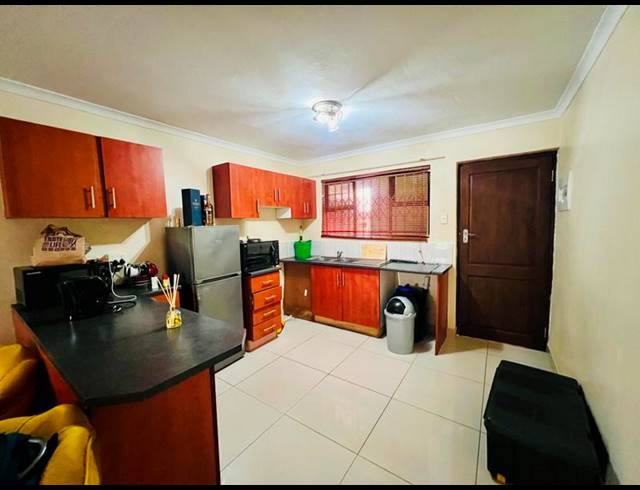 2 BEDROOM APARTMENT FOR SALE IN MONTCLAIR